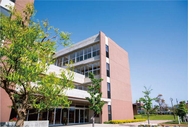 市立 翔南中学校（正門）